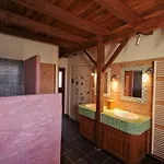 La Ferme De Fossillon 펜션 마란스